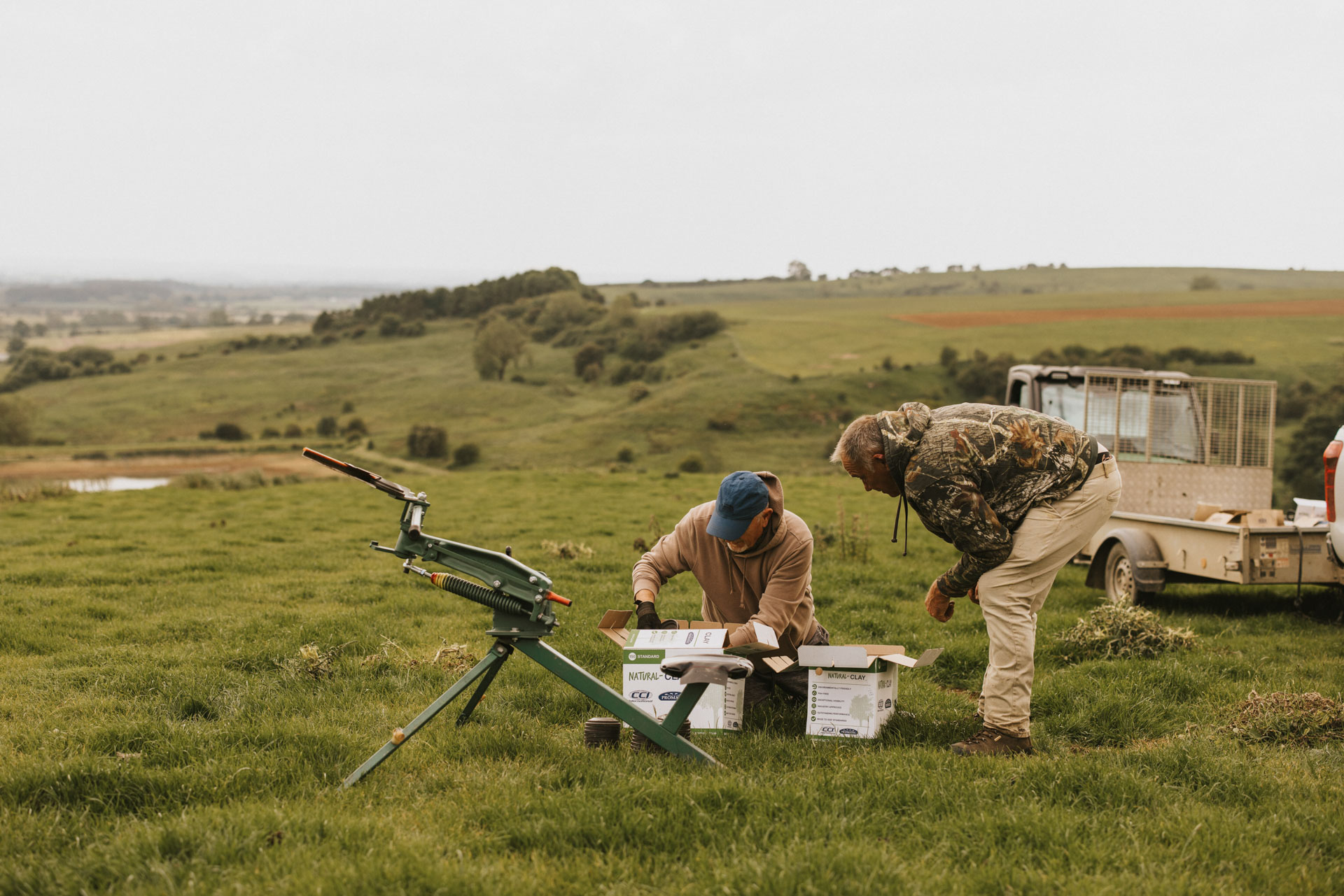 Loading up the manual clay trap